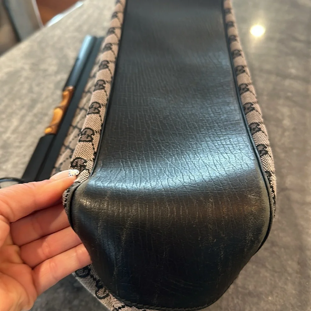 GUCCI rare bamboo doctor bag. Limited edition pink/black combo. Authentic! - Picture 11 of 11